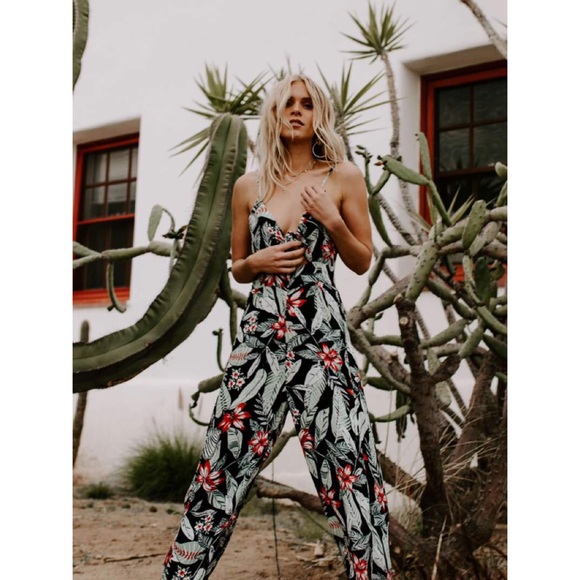 Tropical Print Jumpsuit — NWT - Picture 4 of 6